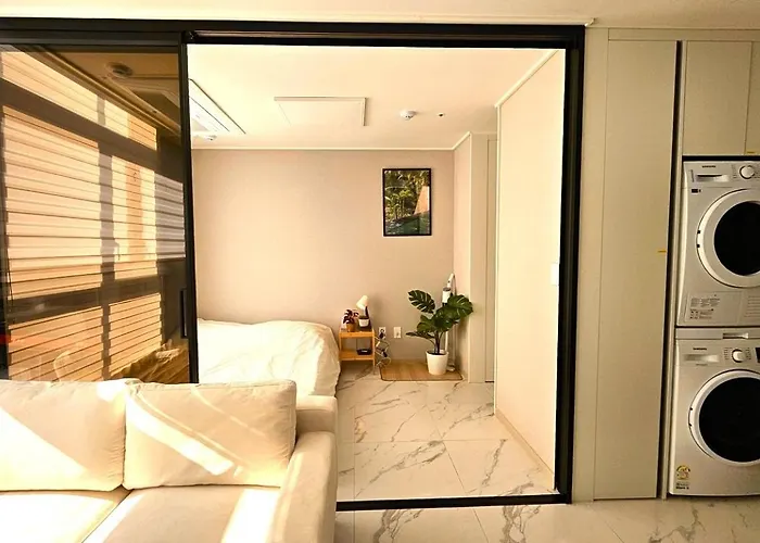 Cityline Apartment