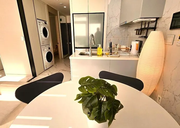 Cityline Apartment